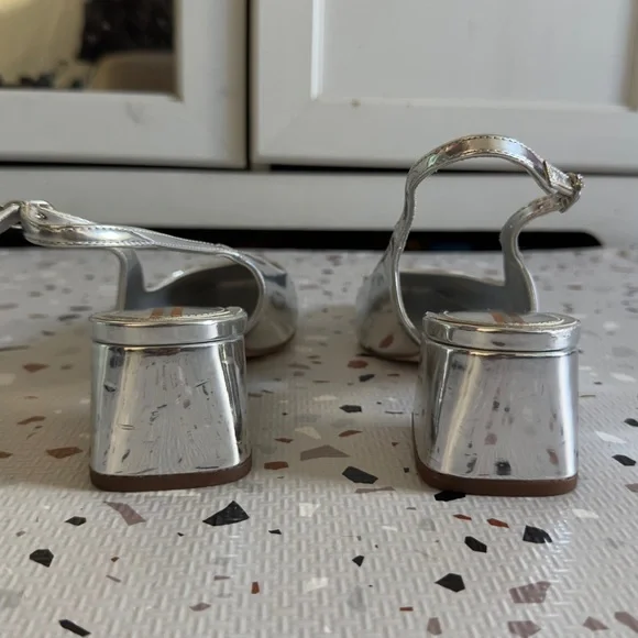 Sam Edelman Terra 50MM Patent Leather Slingback Pumps in Silver Size 8 - Picture 8 of 9